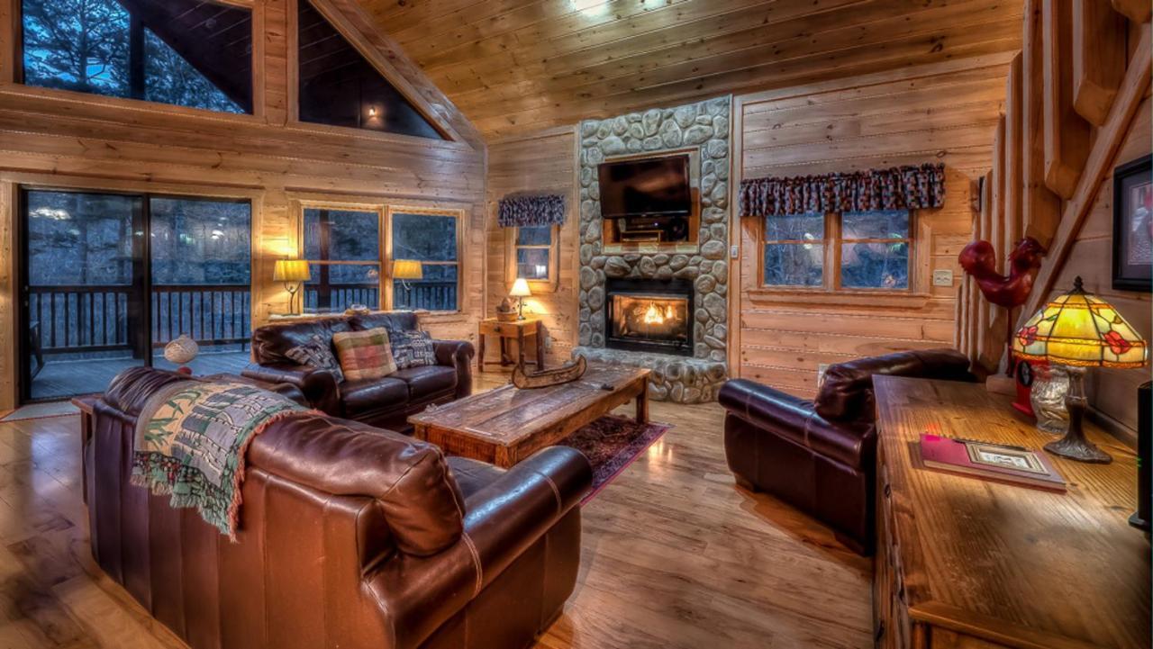 All Decked Out Blue Ridge Exterior foto